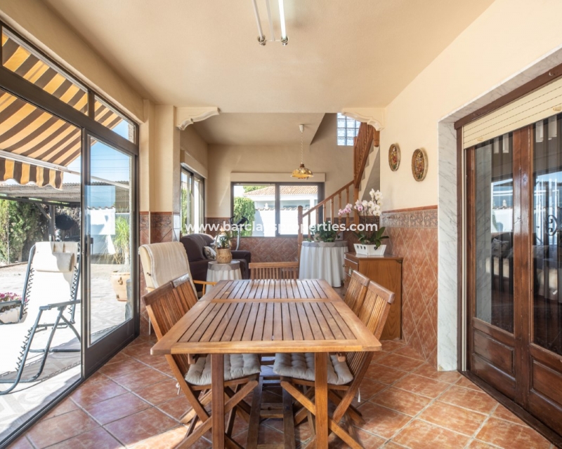 Wederverkoop - Vrijstaande Villa - Urb. El Oasis - La Marina