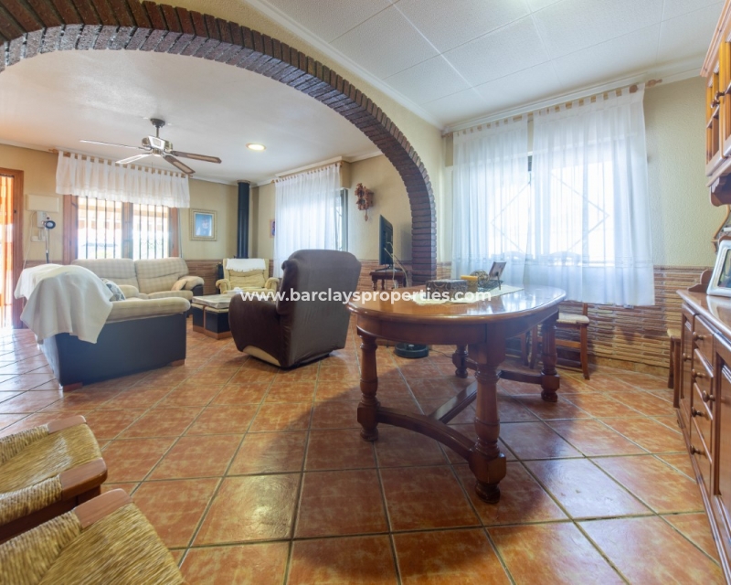 Wederverkoop - Vrijstaande Villa - Urb. El Oasis - La Marina