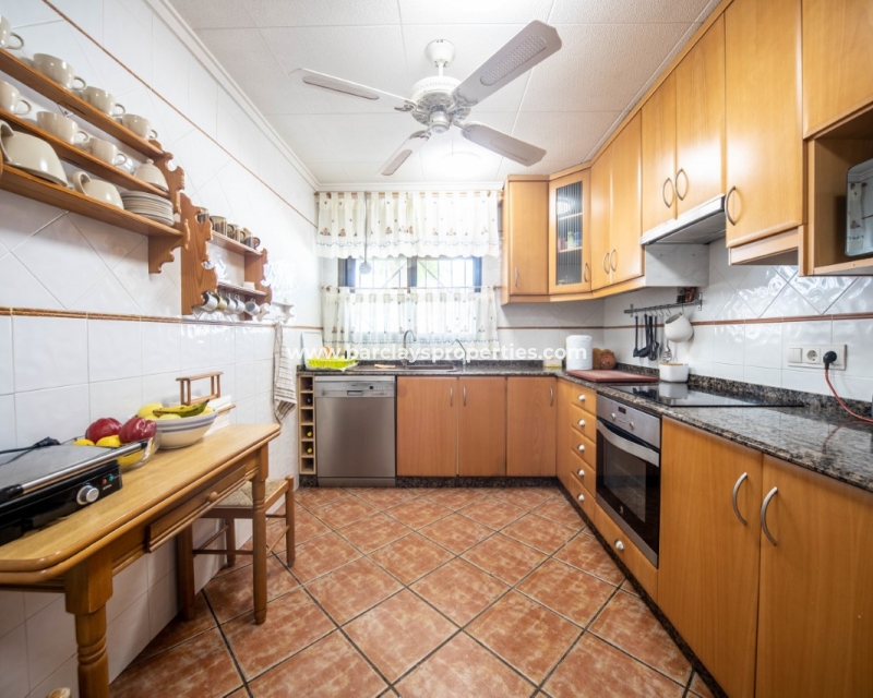 Wederverkoop - Vrijstaande Villa - Urb. El Oasis - La Marina