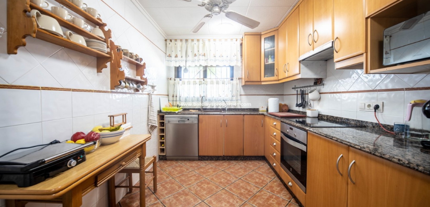 Wederverkoop - Vrijstaande Villa - Urb. El Oasis - La Marina