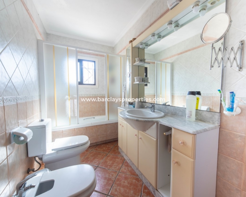 Wederverkoop - Vrijstaande Villa - Urb. El Oasis - La Marina