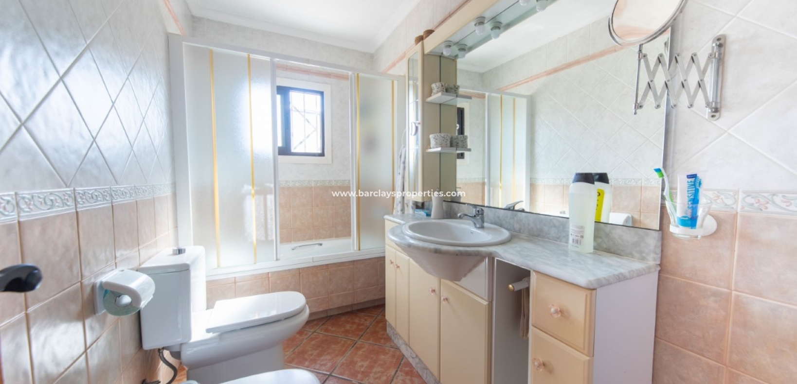 Wederverkoop - Vrijstaande Villa - Urb. El Oasis - La Marina