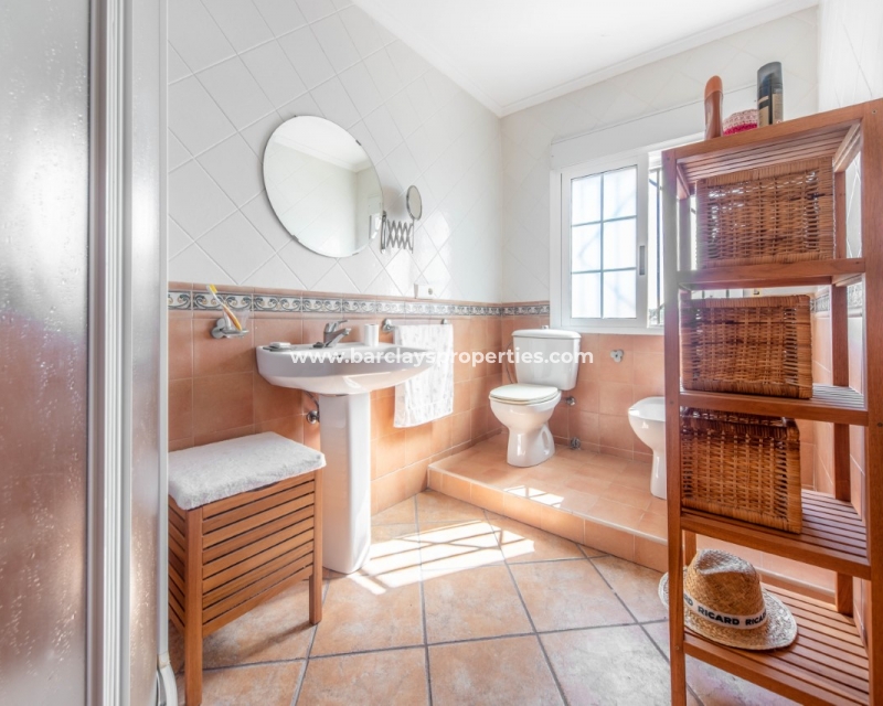 Wederverkoop - Vrijstaande Villa - Urb. El Oasis - La Marina