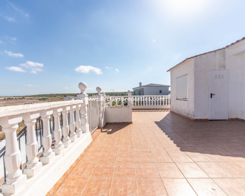 Wederverkoop - Vrijstaande Villa - Urb. El Oasis - La Marina