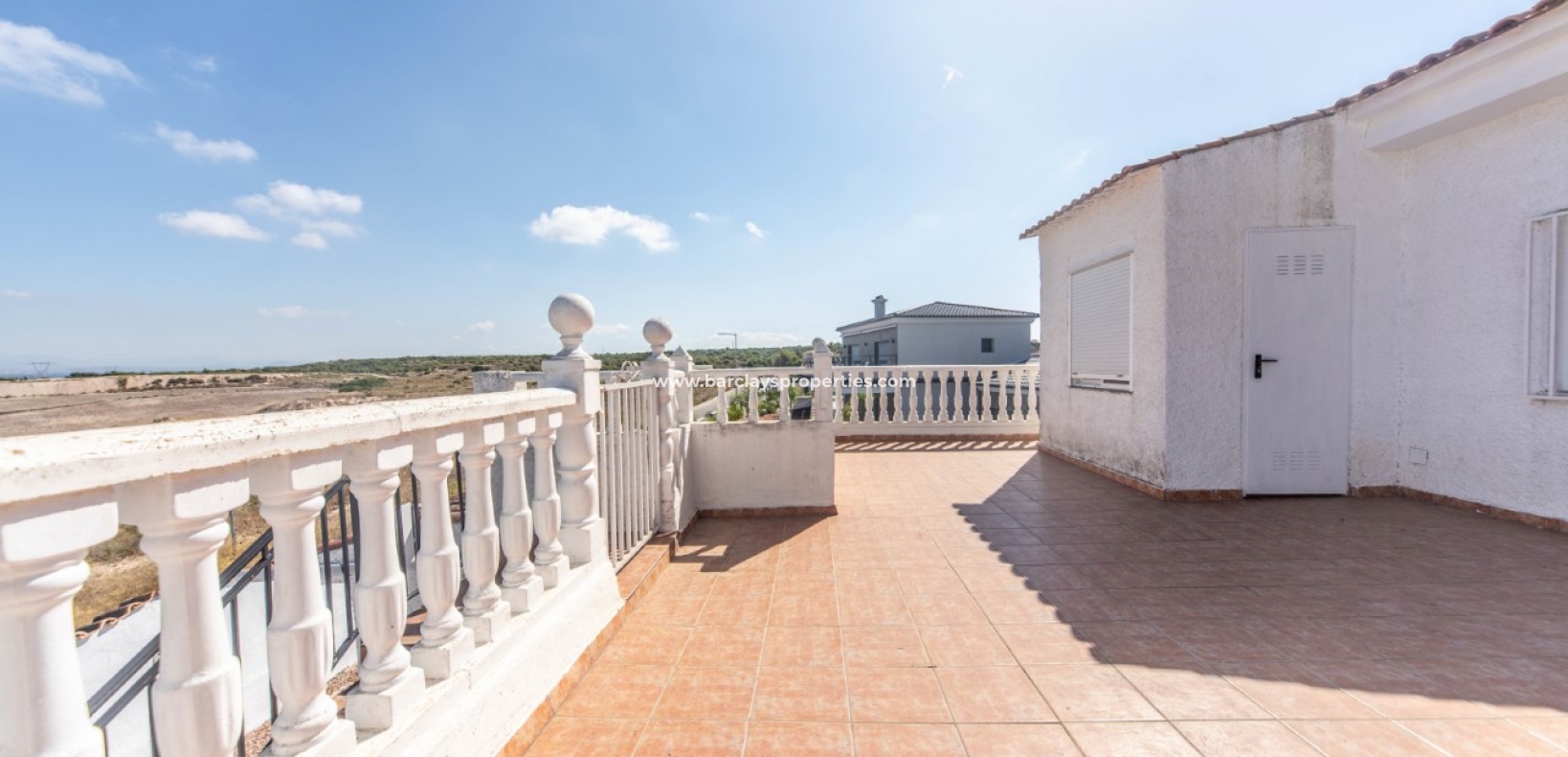 Wederverkoop - Vrijstaande Villa - Urb. El Oasis - La Marina