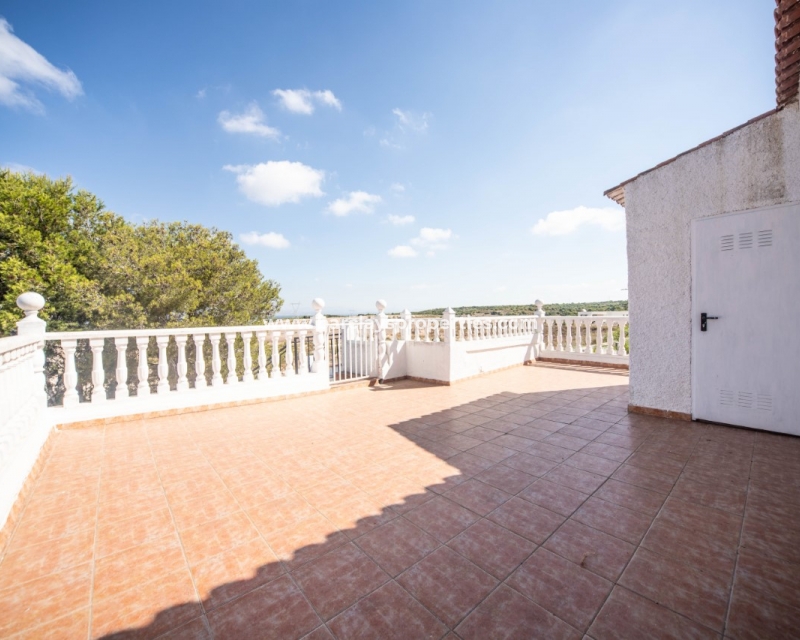 Wederverkoop - Vrijstaande Villa - Urb. El Oasis - La Marina