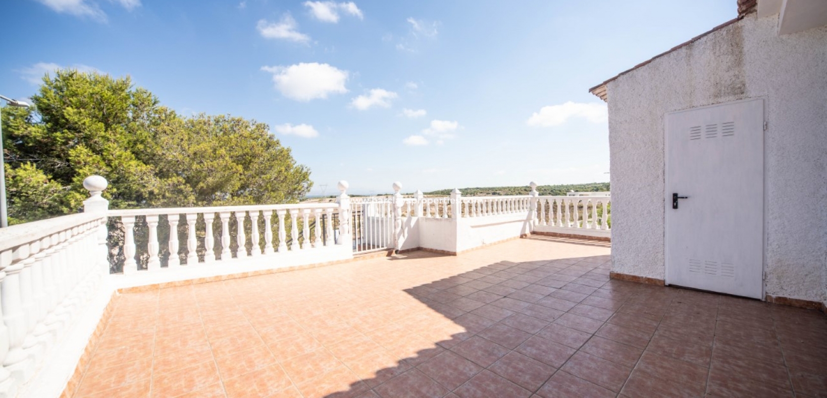 Wederverkoop - Vrijstaande Villa - Urb. El Oasis - La Marina