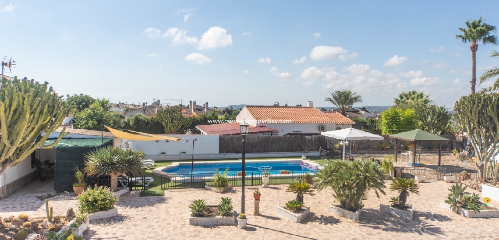 Wederverkoop - Vrijstaande Villa - Urb. El Oasis - La Marina