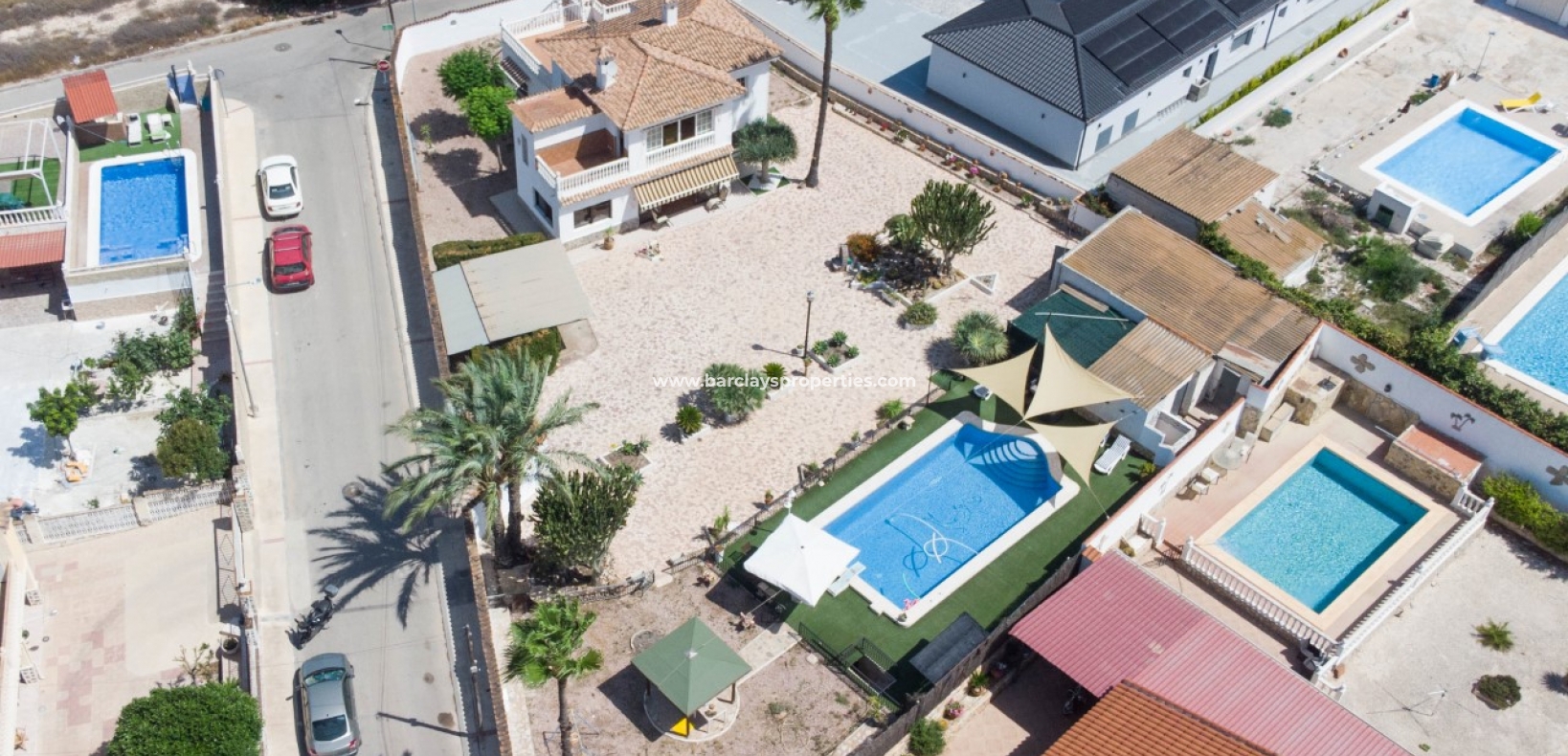 Wederverkoop - Vrijstaande Villa - Urb. El Oasis - La Marina