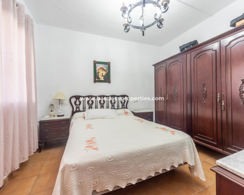 Wederverkoop - Vrijstaande Villa - Urb. El Oasis - La Marina