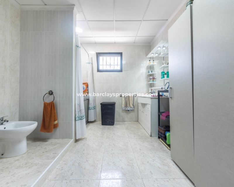 Wederverkoop - Vrijstaande Villa - Urb. El Oasis - La Marina