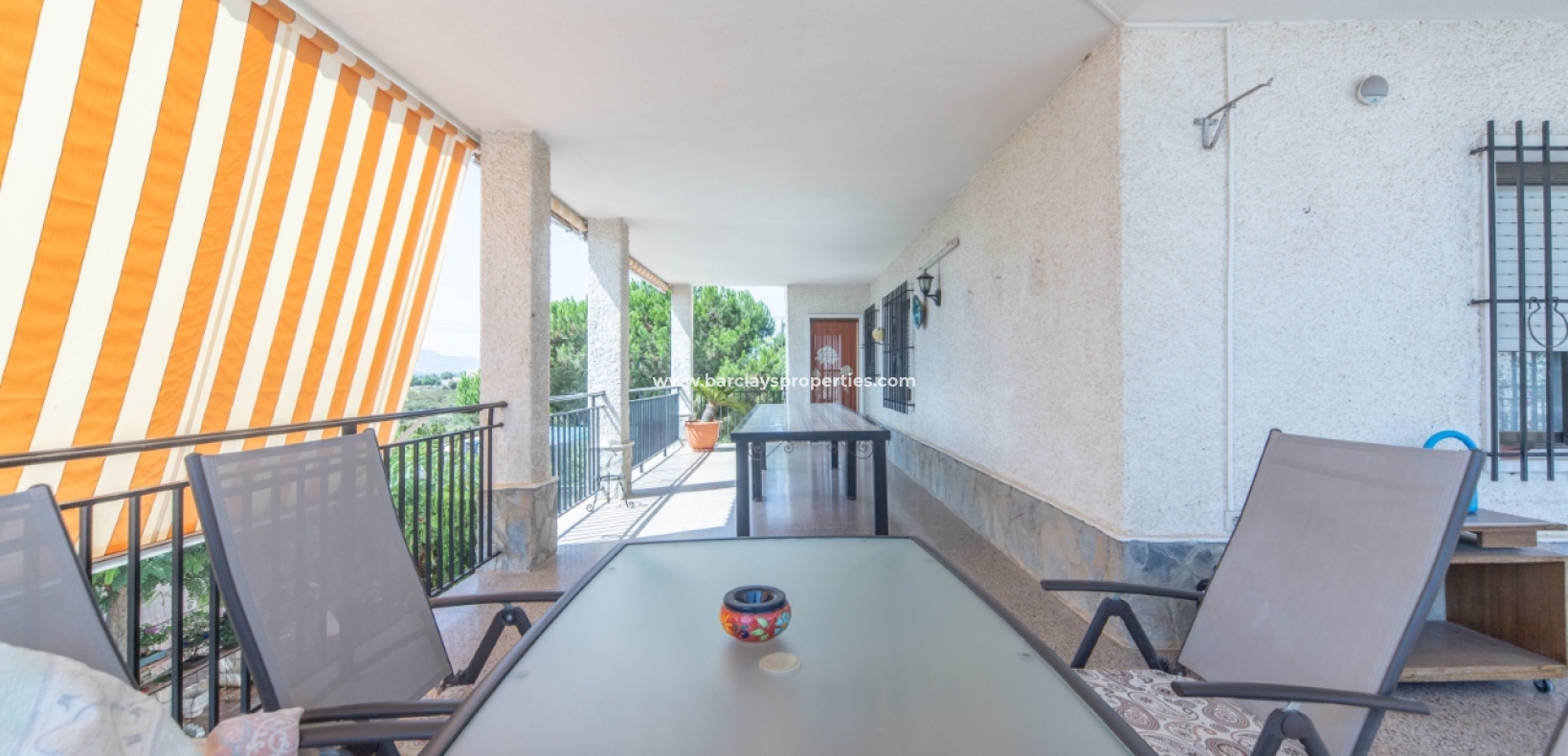 Wederverkoop - Vrijstaande Villa - Urb. El Oasis - La Marina