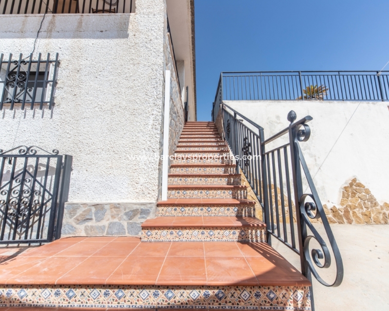 Wederverkoop - Vrijstaande Villa - Urb. El Oasis - La Marina