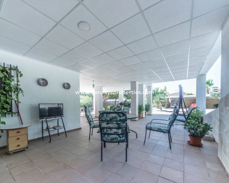 Wederverkoop - Vrijstaande Villa - Urb. El Oasis - La Marina