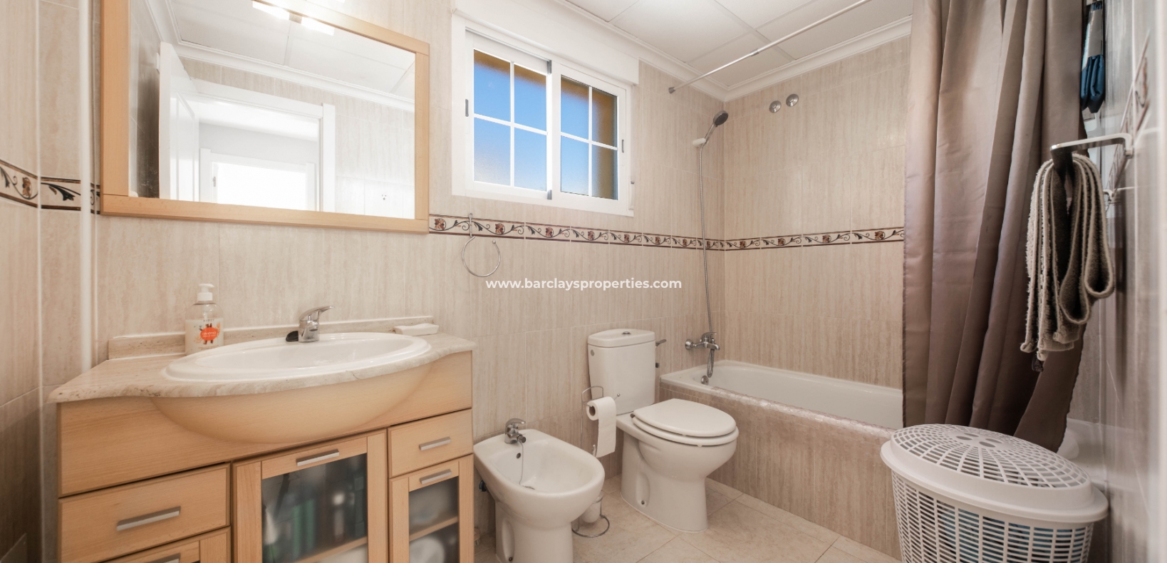 Wederverkoop - Vrijstaande Villa - Urb. El Oasis - La Marina