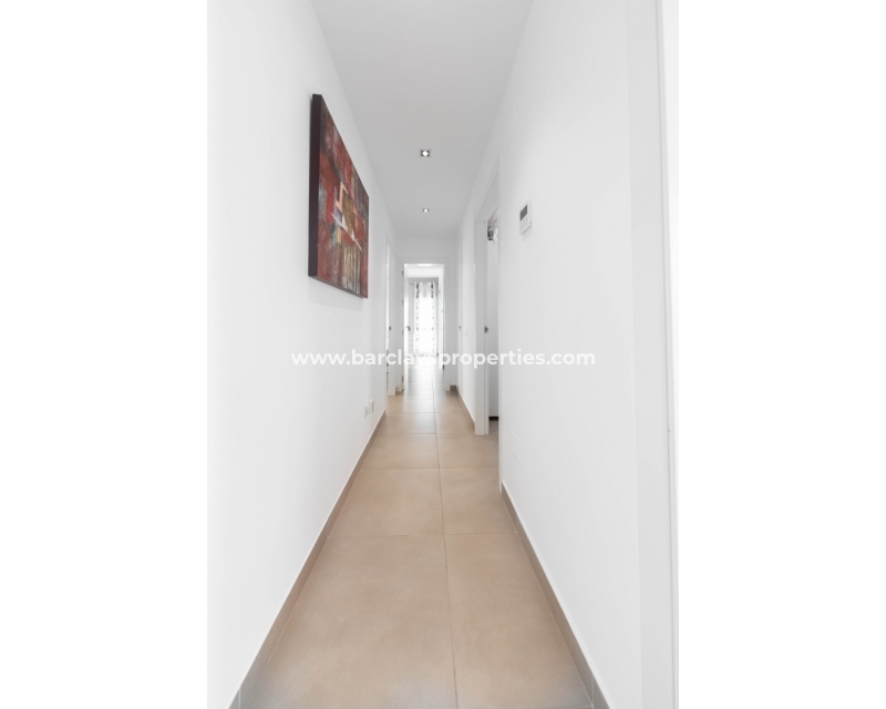 Wederverkoop - Vrijstaande Villa - Urb. El Oasis - La Marina