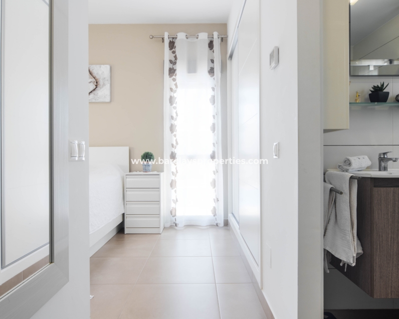 Wederverkoop - Vrijstaande Villa - Urb. El Oasis - La Marina