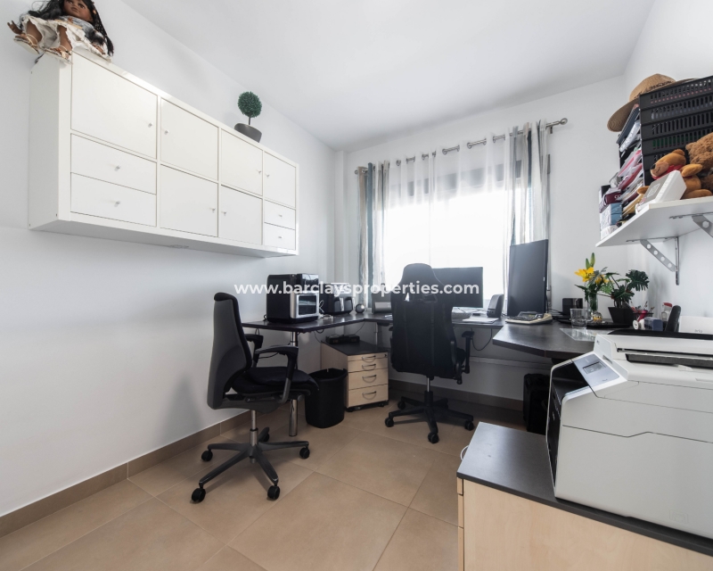 Wederverkoop - Vrijstaande Villa - Urb. El Oasis - La Marina