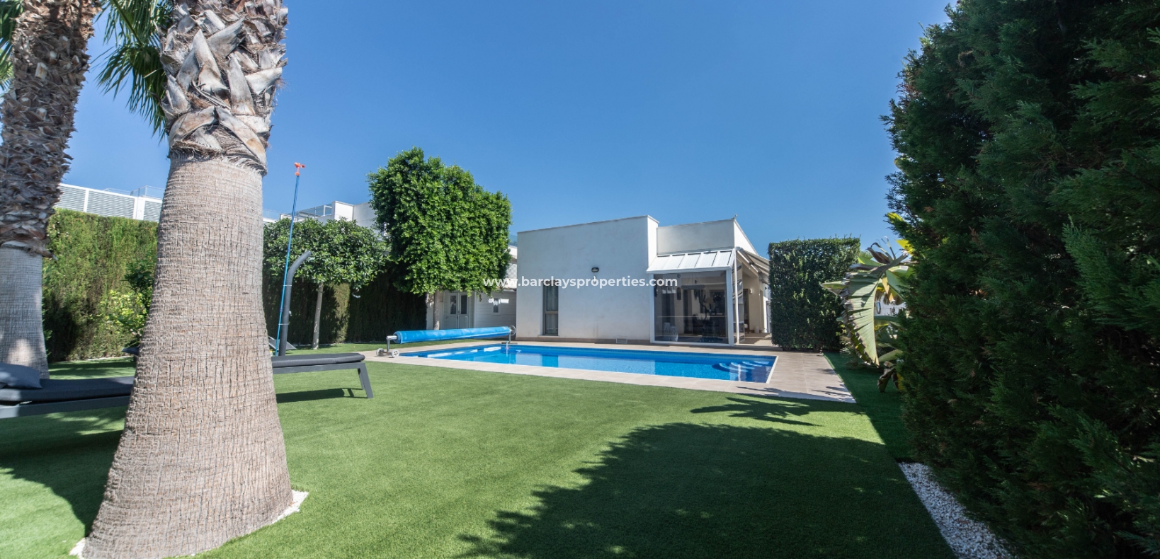 Wederverkoop - Vrijstaande Villa - Urb. El Oasis - La Marina