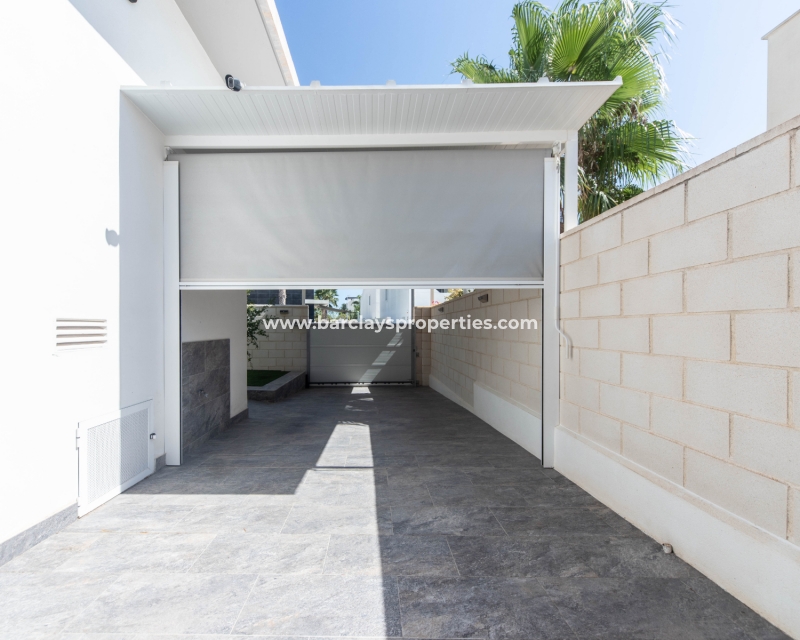 Wederverkoop - Vrijstaande Villa - Urb. El Oasis - La Marina