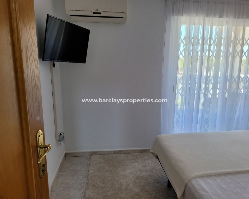 Wederverkoop - Vrijstaande Villa - Urb. El Oasis - La Marina