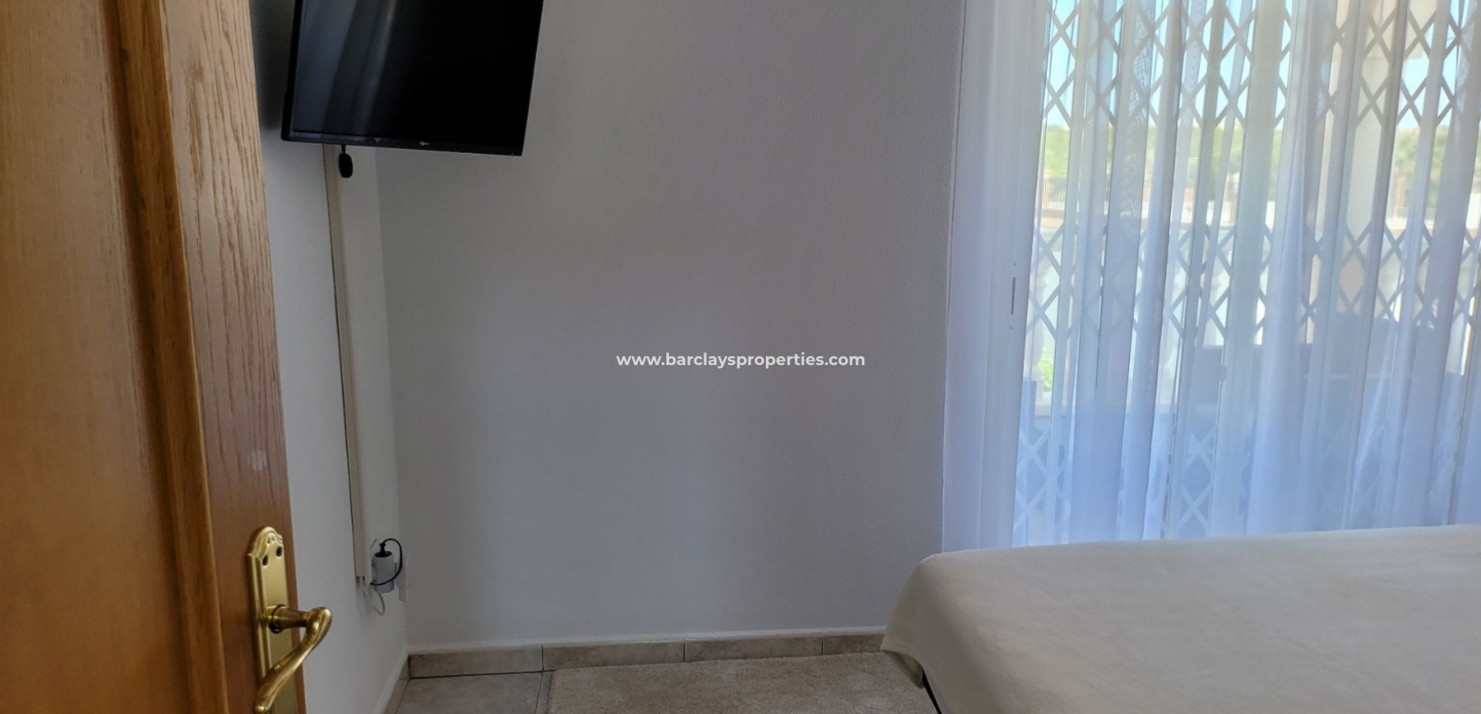 Wederverkoop - Vrijstaande Villa - Urb. El Oasis - La Marina