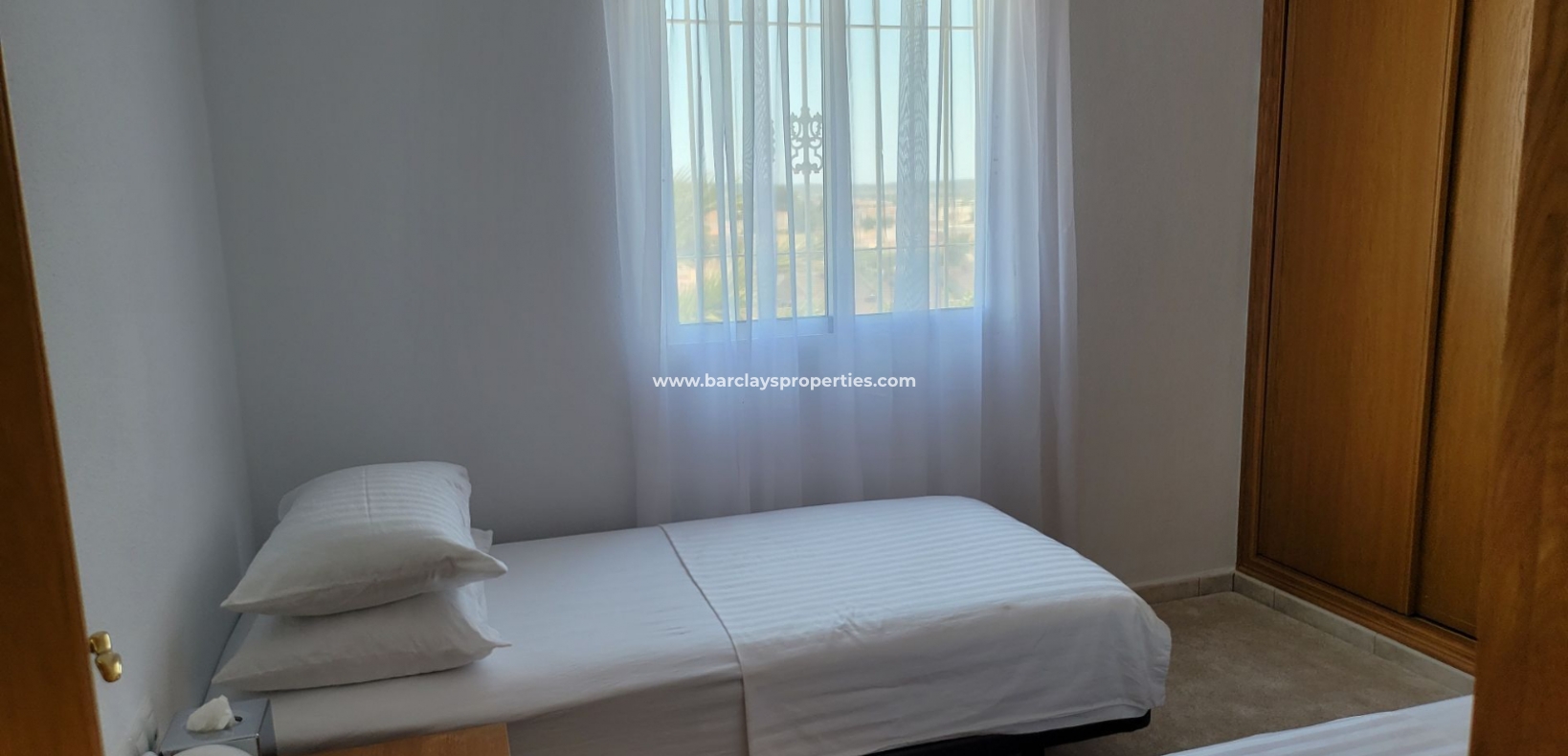 Wederverkoop - Vrijstaande Villa - Urb. El Oasis - La Marina