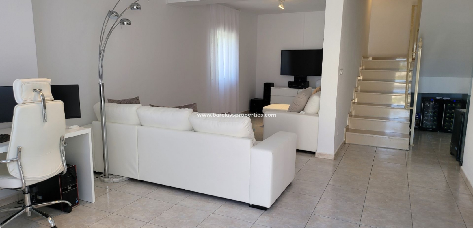 Wederverkoop - Vrijstaande Villa - Urb. El Oasis - La Marina