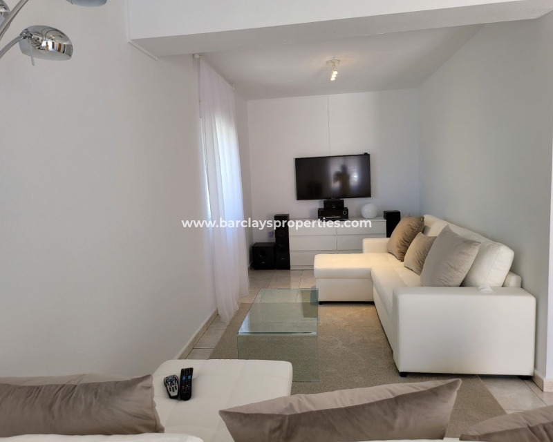 Wederverkoop - Vrijstaande Villa - Urb. El Oasis - La Marina