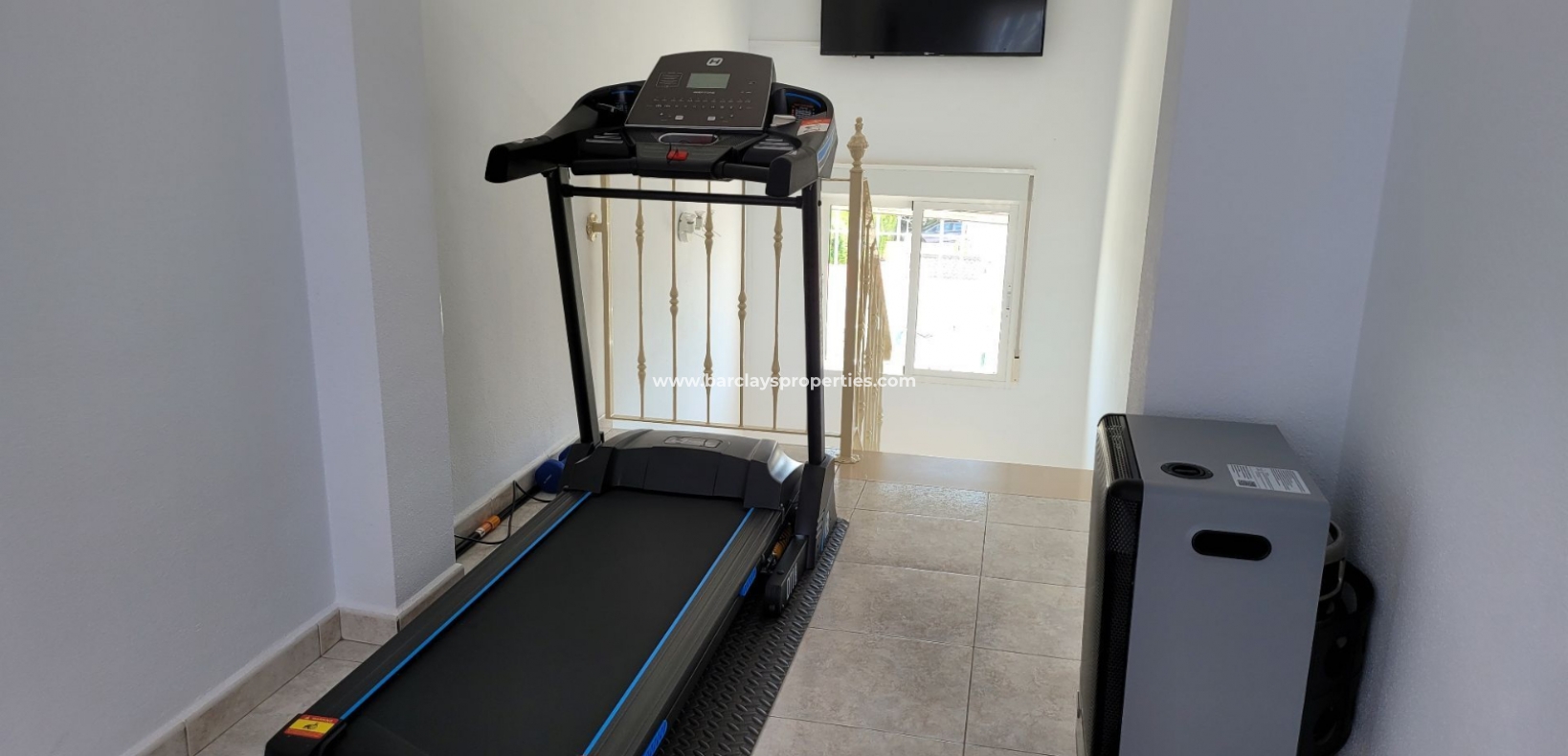 Wederverkoop - Vrijstaande Villa - Urb. El Oasis - La Marina