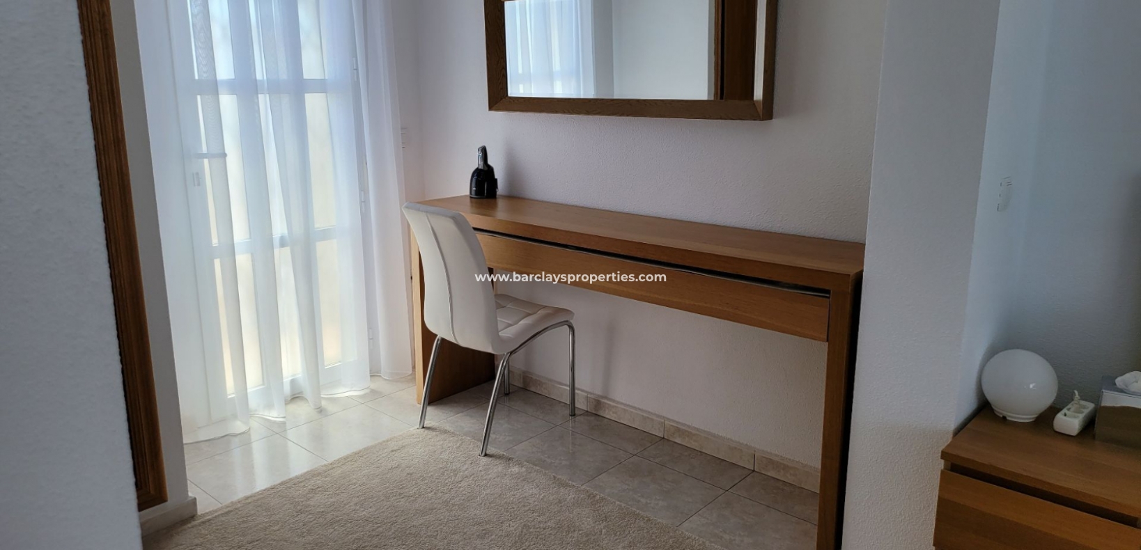 Wederverkoop - Vrijstaande Villa - Urb. El Oasis - La Marina