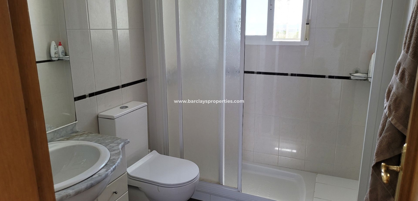 Wederverkoop - Vrijstaande Villa - Urb. El Oasis - La Marina