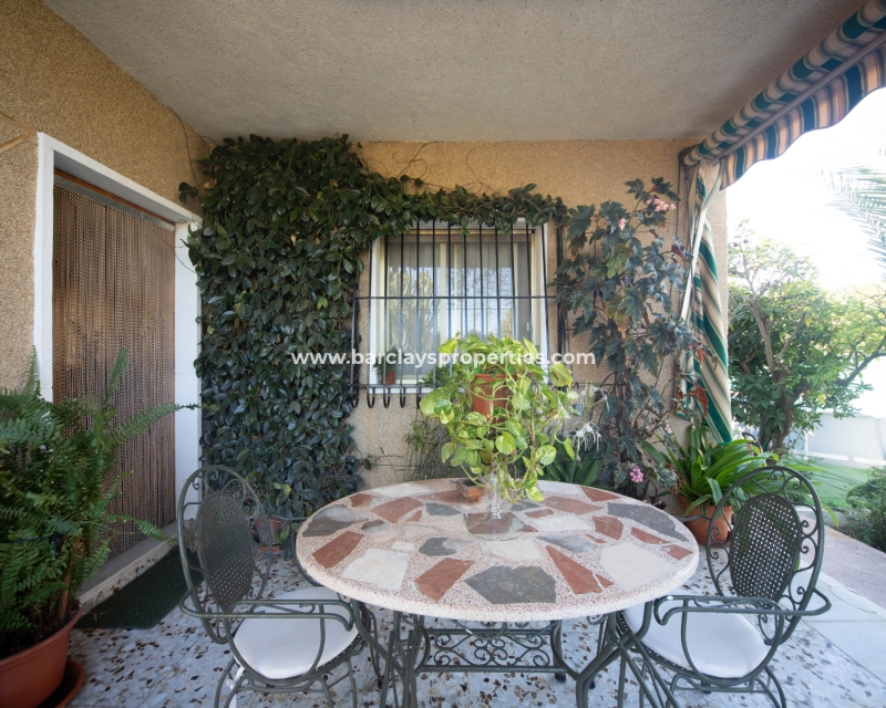 Wederverkoop - Vrijstaande Villa - Urb. El Oasis - La Marina