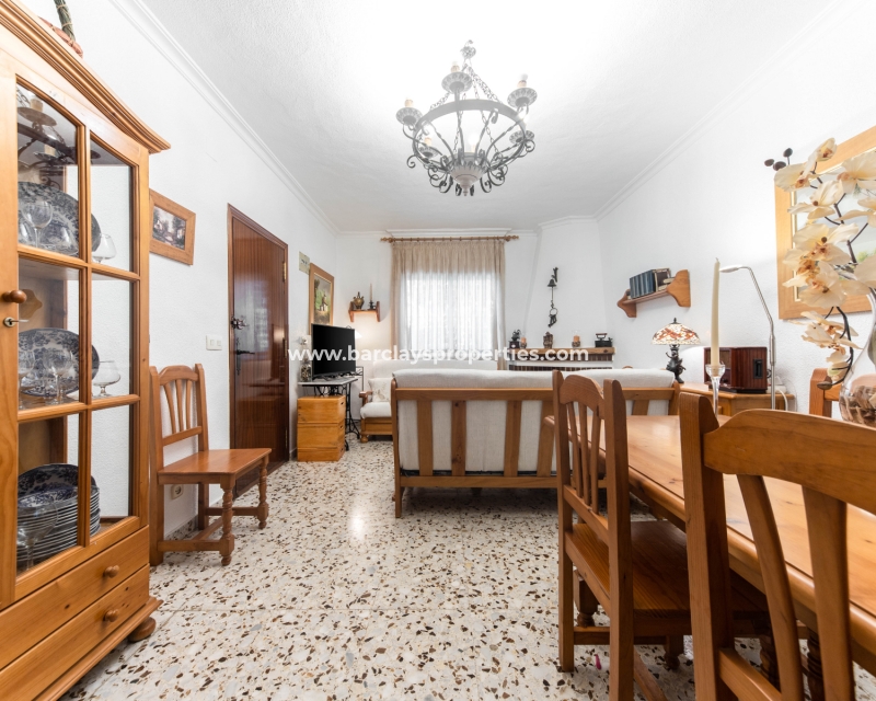 Wederverkoop - Vrijstaande Villa - Urb. El Oasis - La Marina