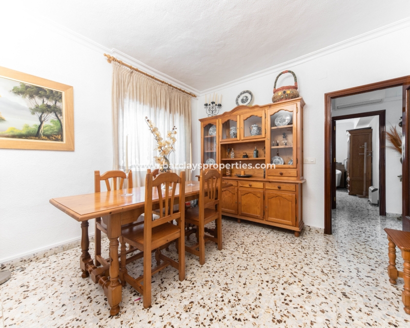 Wederverkoop - Vrijstaande Villa - Urb. El Oasis - La Marina