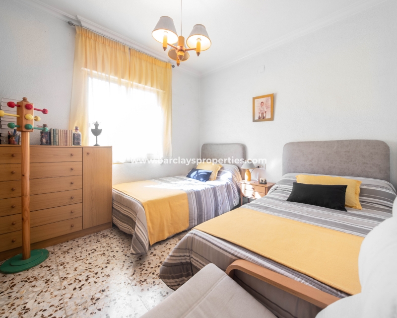 Wederverkoop - Vrijstaande Villa - Urb. El Oasis - La Marina