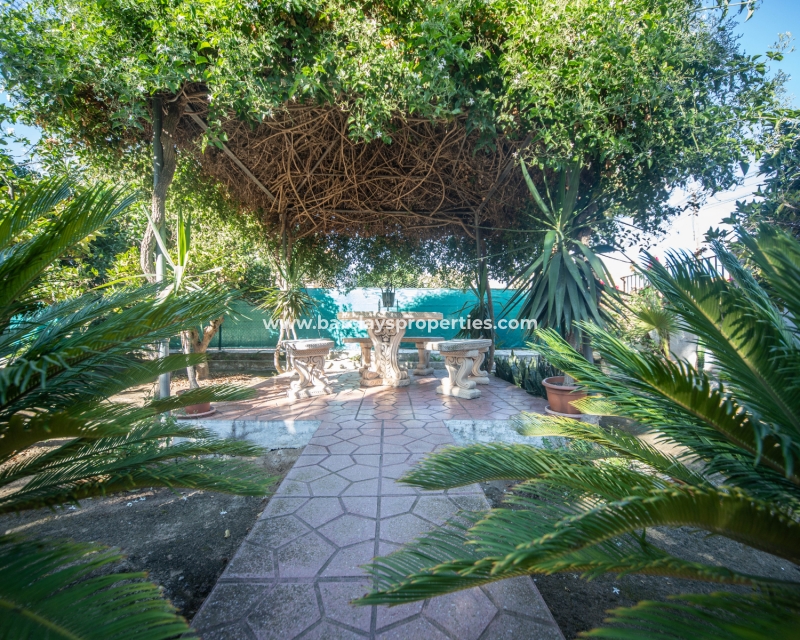 Wederverkoop - Vrijstaande Villa - Urb. El Oasis - La Marina