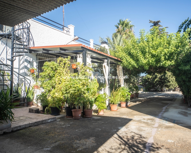 Wederverkoop - Vrijstaande Villa - Urb. El Oasis - La Marina