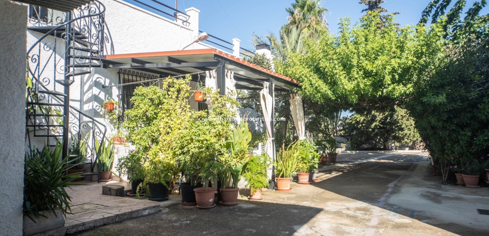 Wederverkoop - Vrijstaande Villa - Urb. El Oasis - La Marina