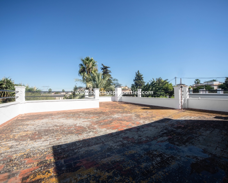 Wederverkoop - Vrijstaande Villa - Urb. El Oasis - La Marina