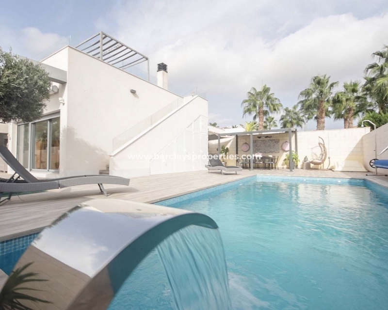 Wederverkoop - Vrijstaande Villa - Urb. El Oasis - La Marina