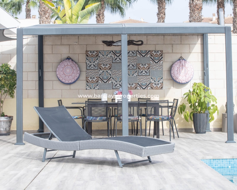 Wederverkoop - Vrijstaande Villa - Urb. El Oasis - La Marina