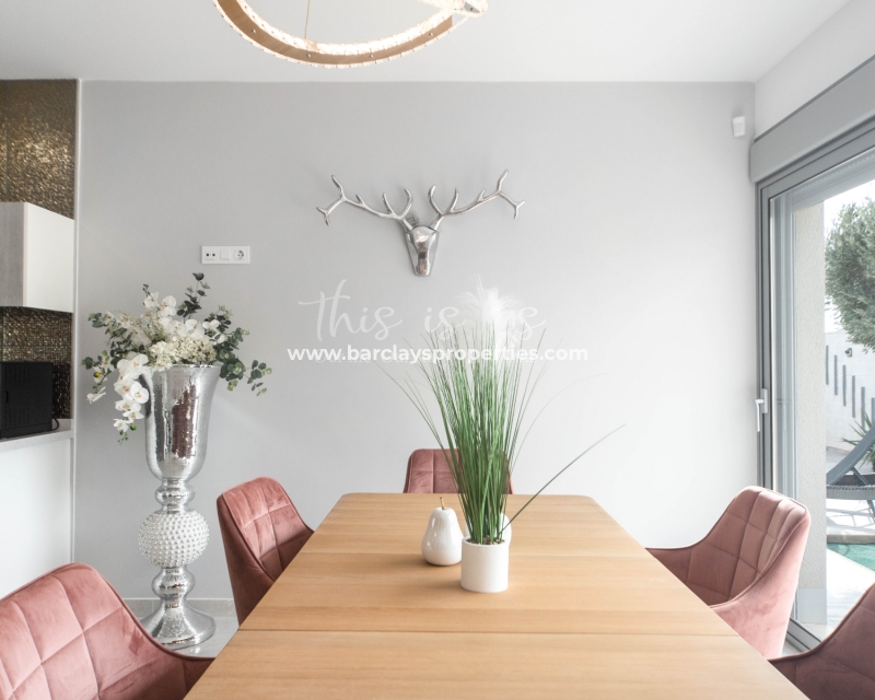 Wederverkoop - Vrijstaande Villa - Urb. El Oasis - La Marina