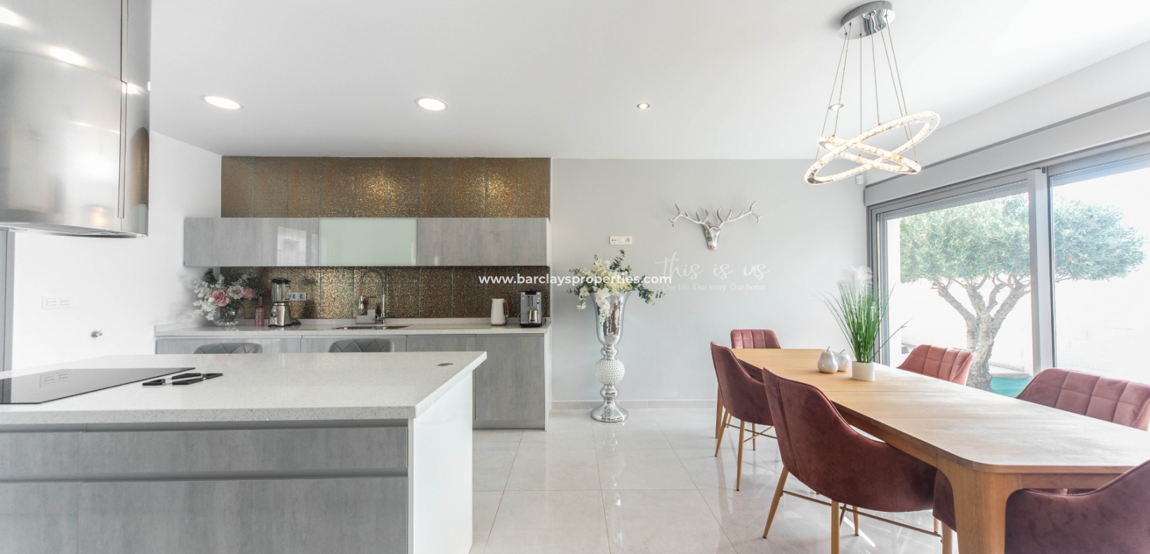 Wederverkoop - Vrijstaande Villa - Urb. El Oasis - La Marina