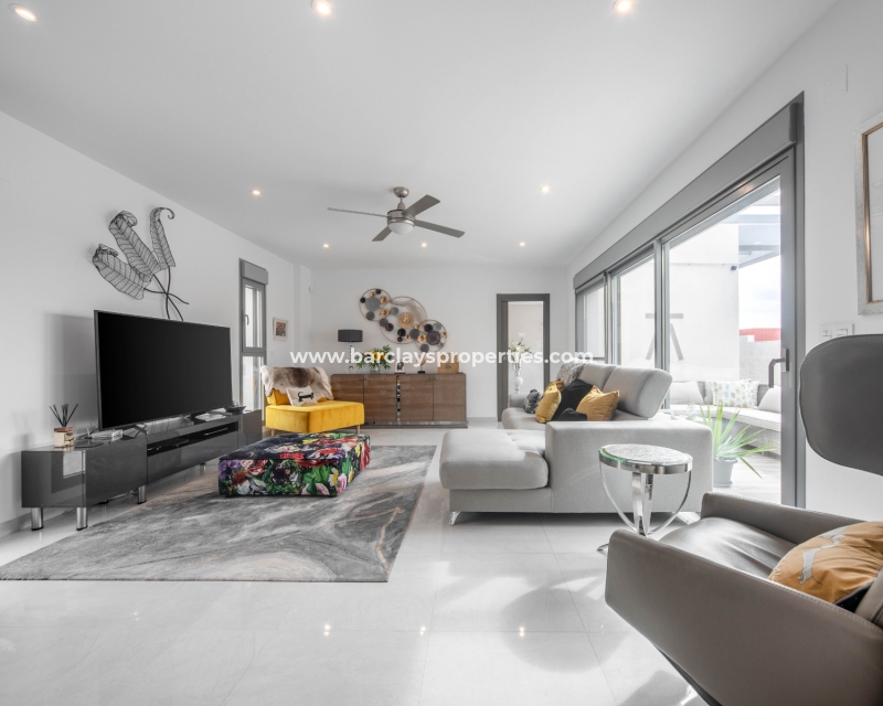 Wederverkoop - Vrijstaande Villa - Urb. El Oasis - La Marina