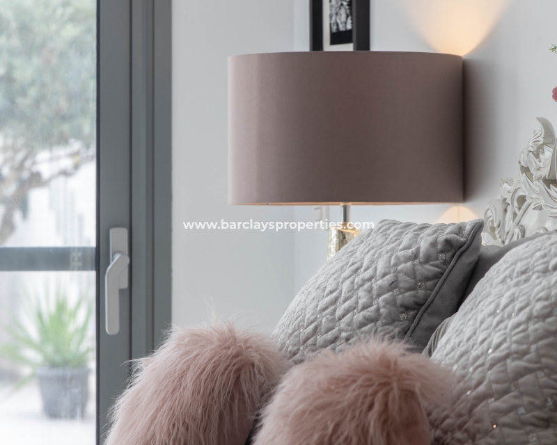 Wederverkoop - Vrijstaande Villa - Urb. El Oasis - La Marina