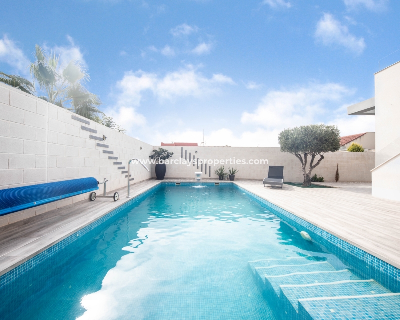 Wederverkoop - Vrijstaande Villa - Urb. El Oasis - La Marina