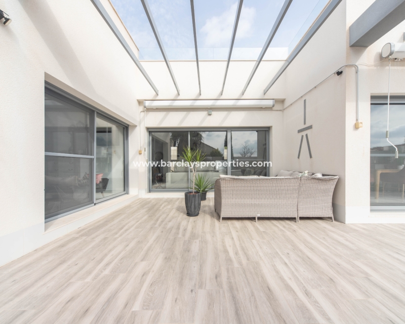 Wederverkoop - Vrijstaande Villa - Urb. El Oasis - La Marina