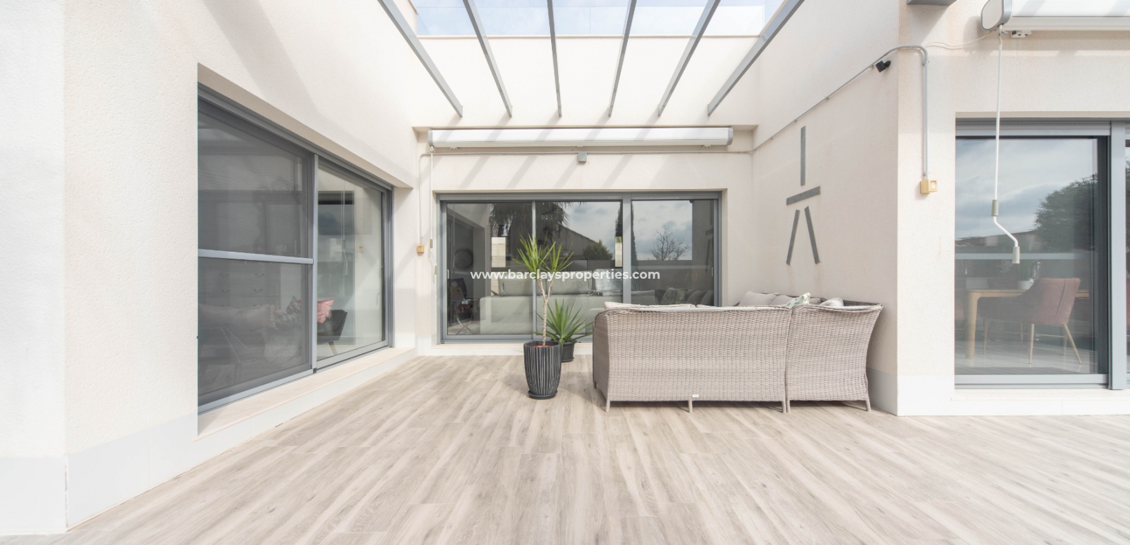 Wederverkoop - Vrijstaande Villa - Urb. El Oasis - La Marina