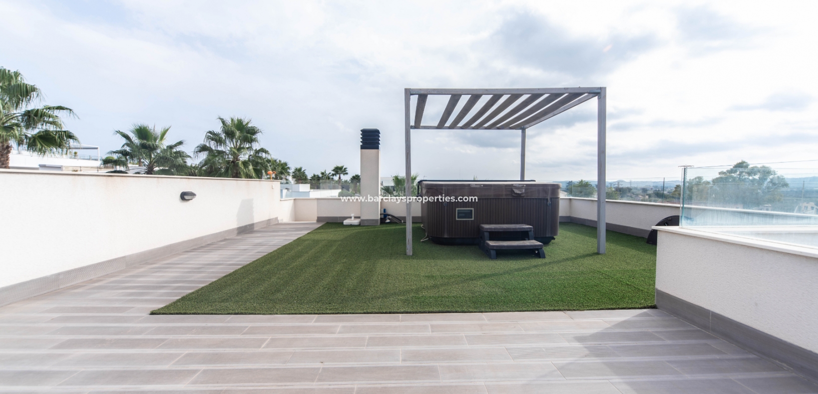 Wederverkoop - Vrijstaande Villa - Urb. El Oasis - La Marina